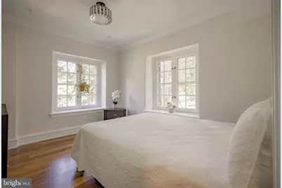 97 E Bells Mill Road, Philadelphia, PA 19118 - Photo 34