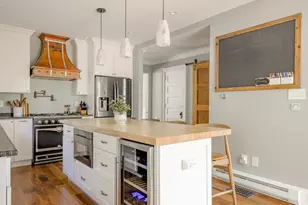 97 E Bells Mill Rd, Philadelphia, PA 19118 - Photo 16