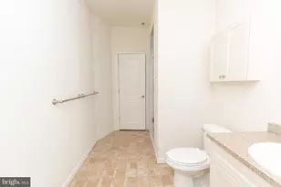 1411-2 Walnut St, Philadelphia, PA 19102 - Photo 20