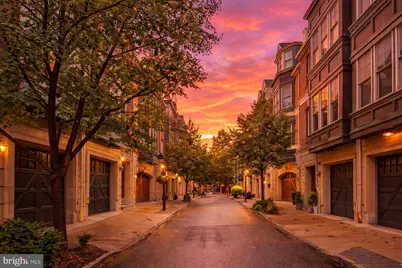 220 Gaskill Street, Philadelphia, PA 19147 - Photo 2