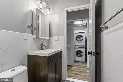 418 S 15th Street #2F, Philadelphia, PA 19146 - Photo 8