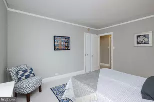 2031 Locust St, Philadelphia, PA 19103 - Photo 8