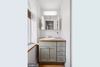 930 Locust Street, Philadelphia, PA 19107 - Photo 14