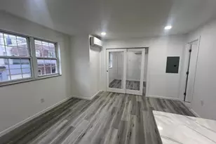 735 S 9th St, Philadelphia, PA 19147 - Photo 2