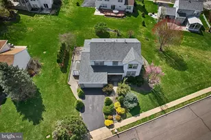 500 Ridgerun Ln, Philadelphia, PA 19111 - Photo 2