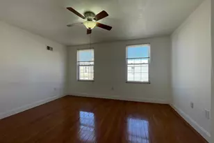 2203 S 5th St, Philadelphia, PA 19148 - Photo 12