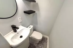 809 Morris St, Philadelphia, PA 19148 - Photo 8