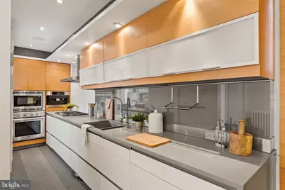 2123 Cypress Street, Philadelphia, PA 19103 - Photo 12