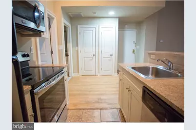 1100 Spruce Street #2R, Philadelphia, PA 19107 - Photo 6