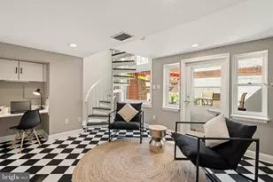 2329 Locust St, Philadelphia, PA 19103 - Photo 4