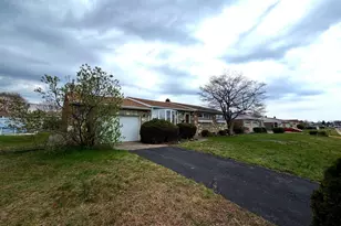 9610 Dedaker St, Philadelphia, PA 19115 - Photo 2