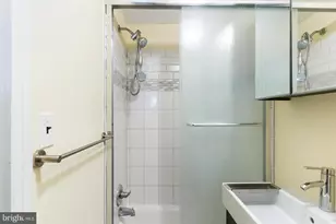 1343 E Hewson St, Philadelphia, PA 19125 - Photo 18