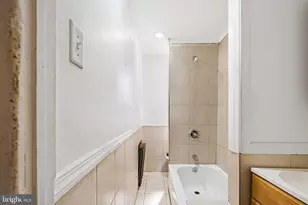 528 Dudley St, Philadelphia, PA 19148 - Photo 12