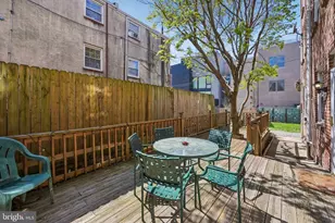 335-337R Poplar St, Philadelphia, PA 19123 - Photo 4