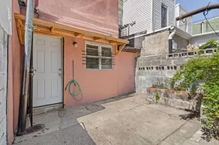 1633 S Rosewood St, Philadelphia, PA 19145 - Photo 10