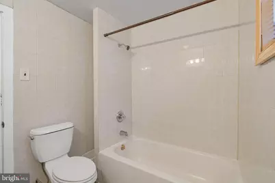 1633 S Rosewood Street, Philadelphia, PA 19145 - Photo 16