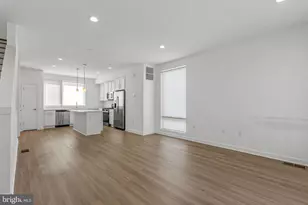 3000 Schirra Ln, Philadelphia, PA 19125 - Photo 2
