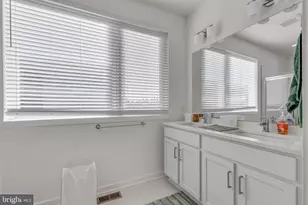 3000 Schirra Ln, Philadelphia, PA 19125 - Photo 16