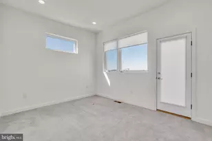 3000 Schirra Ln, Philadelphia, PA 19125 - Photo 14