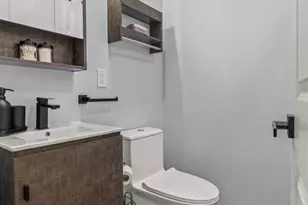 2232 S 17th St, Philadelphia, PA 19145 - Photo 24