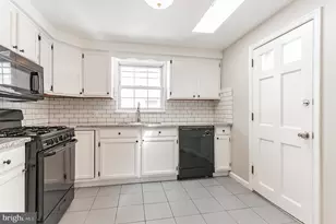 127 Sigel St, Philadelphia, PA 19148 - Photo 6