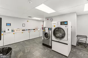 1324 Locust St, Philadelphia, PA 19107 - Photo 32