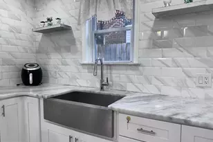 2520 S 5th St, Philadelphia, PA 19148 - Photo 2