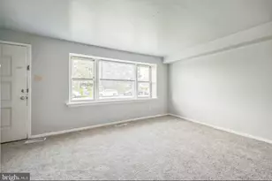 2619 Tremont St, Philadelphia, PA 19152 - Photo 2