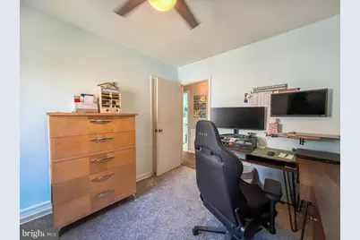 8585 Benton Avenue, Philadelphia, PA 19152 - Photo 28