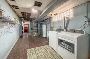 8585 Benton Ave, Philadelphia, PA 19152 - Photo 34