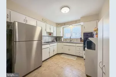 8585 Benton Avenue, Philadelphia, PA 19152 - Photo 12