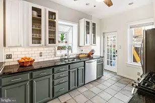 880 N Bucknell St, Philadelphia, PA 19130 - Photo 18