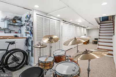 880 N Bucknell Street, Philadelphia, PA 19130 - Photo 40