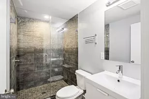 2329 Gerritt St, Philadelphia, PA 19146 - Photo 20