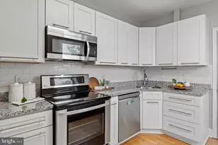 1214 N Lecount St, Philadelphia, PA 19121 - Photo 10