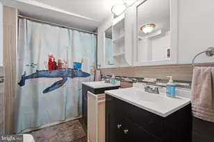 2152 E Letterly St, Philadelphia, PA 19125 - Photo 18