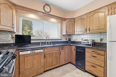 630 Artwood Drive, Philadelphia, PA 19115 - Photo 10