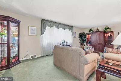 630 Artwood Drive, Philadelphia, PA 19115 - Photo 8