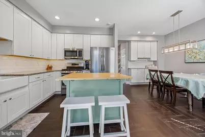 305 Sage Lane, Philadelphia, PA 19128 - Photo 8