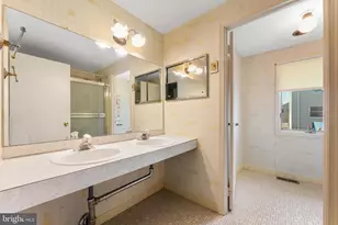 1858 Greymont St, Philadelphia, PA 19116 - Photo 40