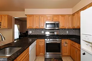 806 St Christopher Ln, Philadelphia, PA 19116 - Photo 16