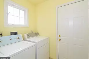 806 St Christopher Ln, Philadelphia, PA 19116 - Photo 30