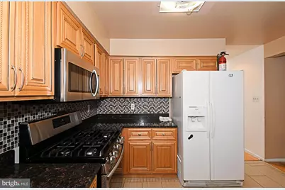 806 Saint Christopher Lane, Philadelphia, PA 19116 - Photo 18