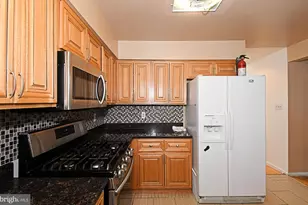 806 St Christopher Ln, Philadelphia, PA 19116 - Photo 18