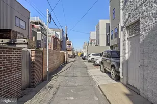 2006 St Albans St, Philadelphia, PA 19146 - Photo 50