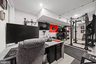 2006 St Albans St, Philadelphia, PA 19146 - Photo 20