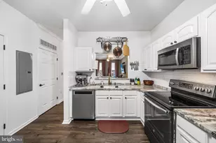 768 S 13th St, Philadelphia, PA 19147 - Photo 12