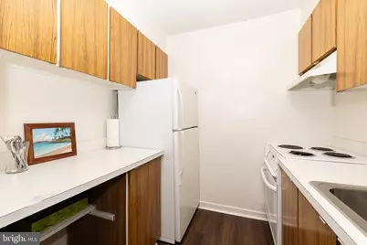 224 W Rittenhouse Square #1704, Philadelphia, PA 19103 - Photo 6