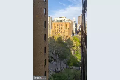 224 W Rittenhouse Square #1704, Philadelphia, PA 19103 - Photo 2