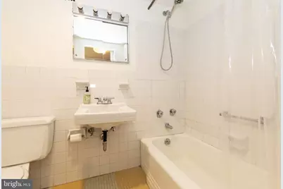 224 W Rittenhouse Square #1704, Philadelphia, PA 19103 - Photo 12